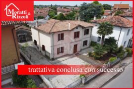 Casa Singola Terratetto con giardino e capannoni a Sevegliano
